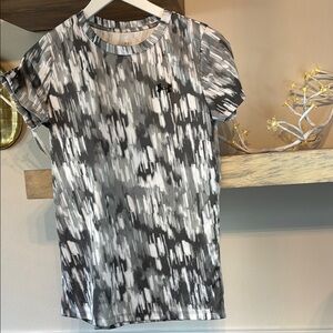 Monochrome Patterned Women's Top